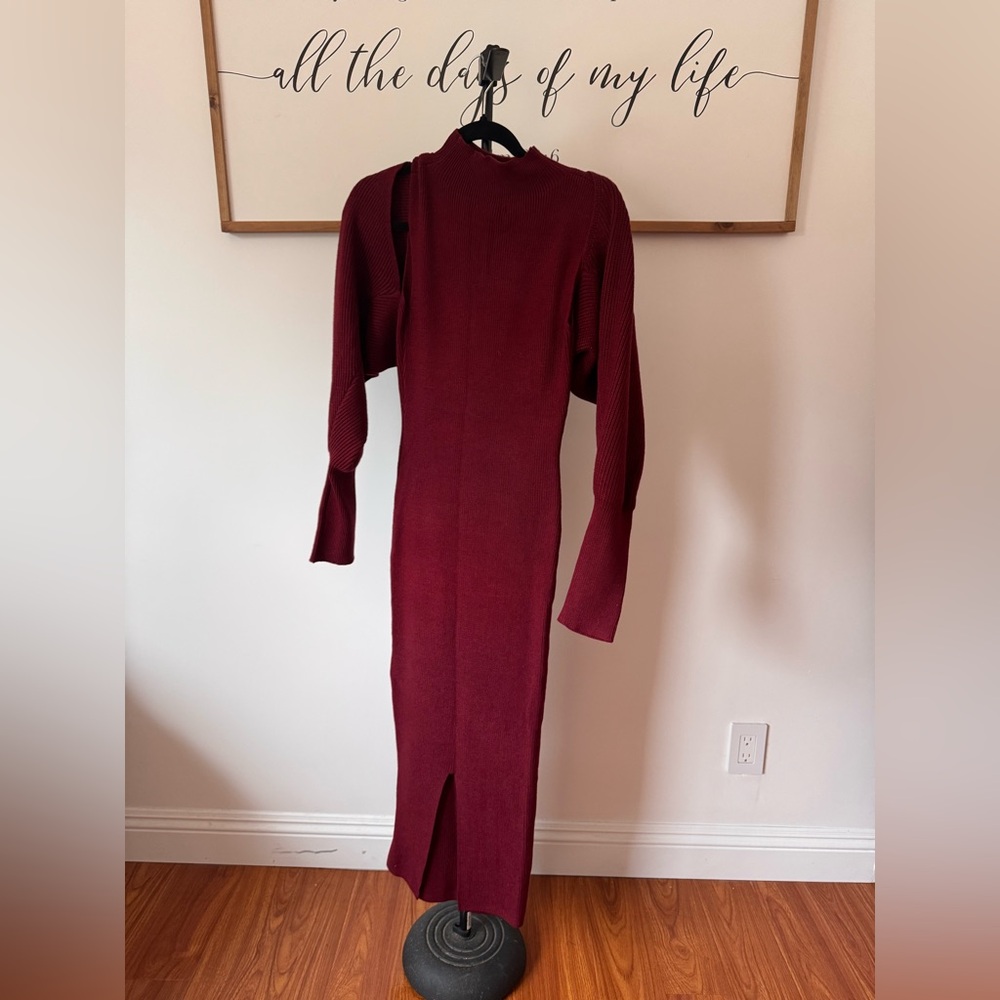 NWOT Elegant Burgundy Sleeveless 2 piece Dress M - Picture 4 of 9